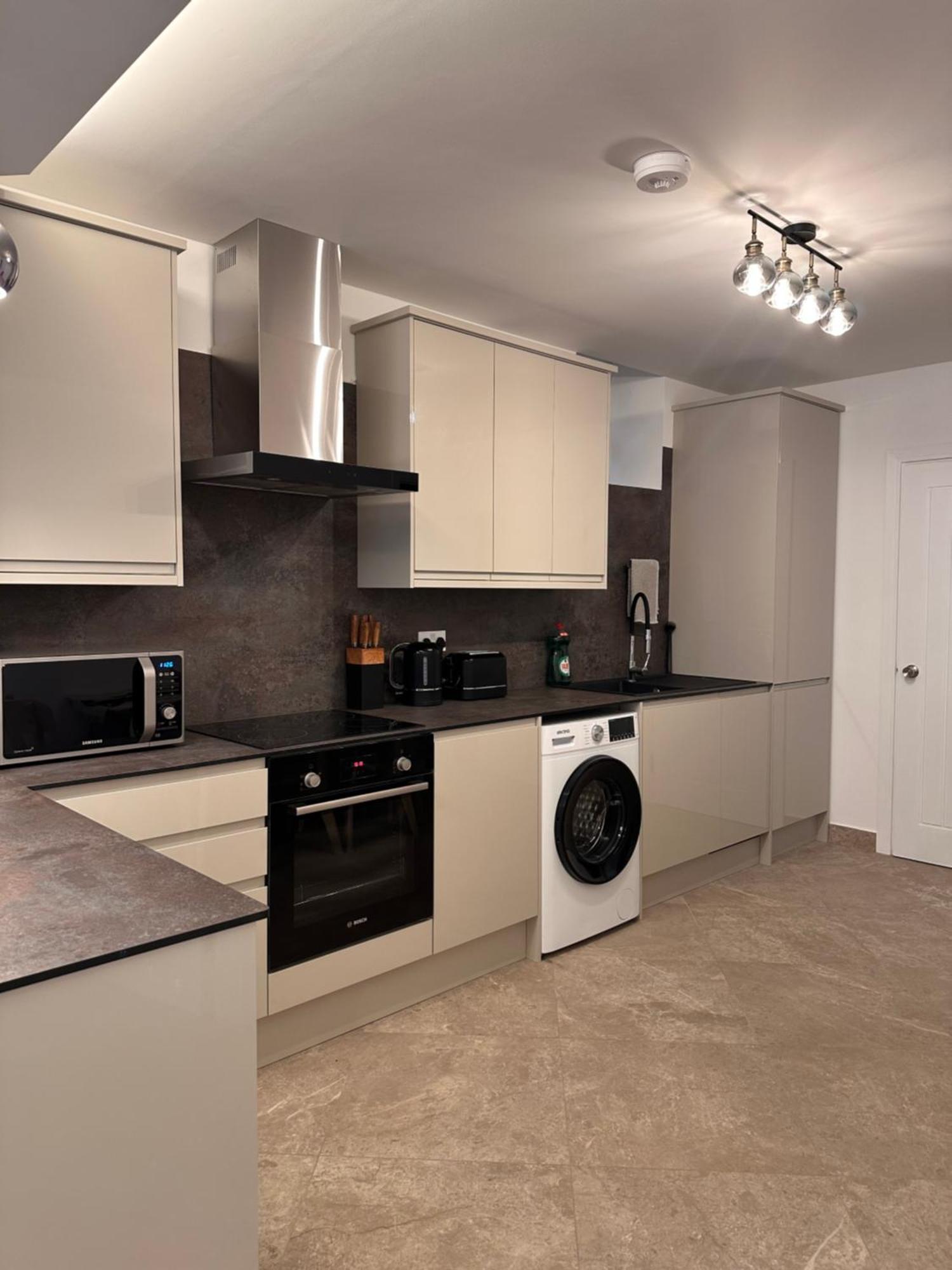 Aya's Snaresbrook Apartament Londra