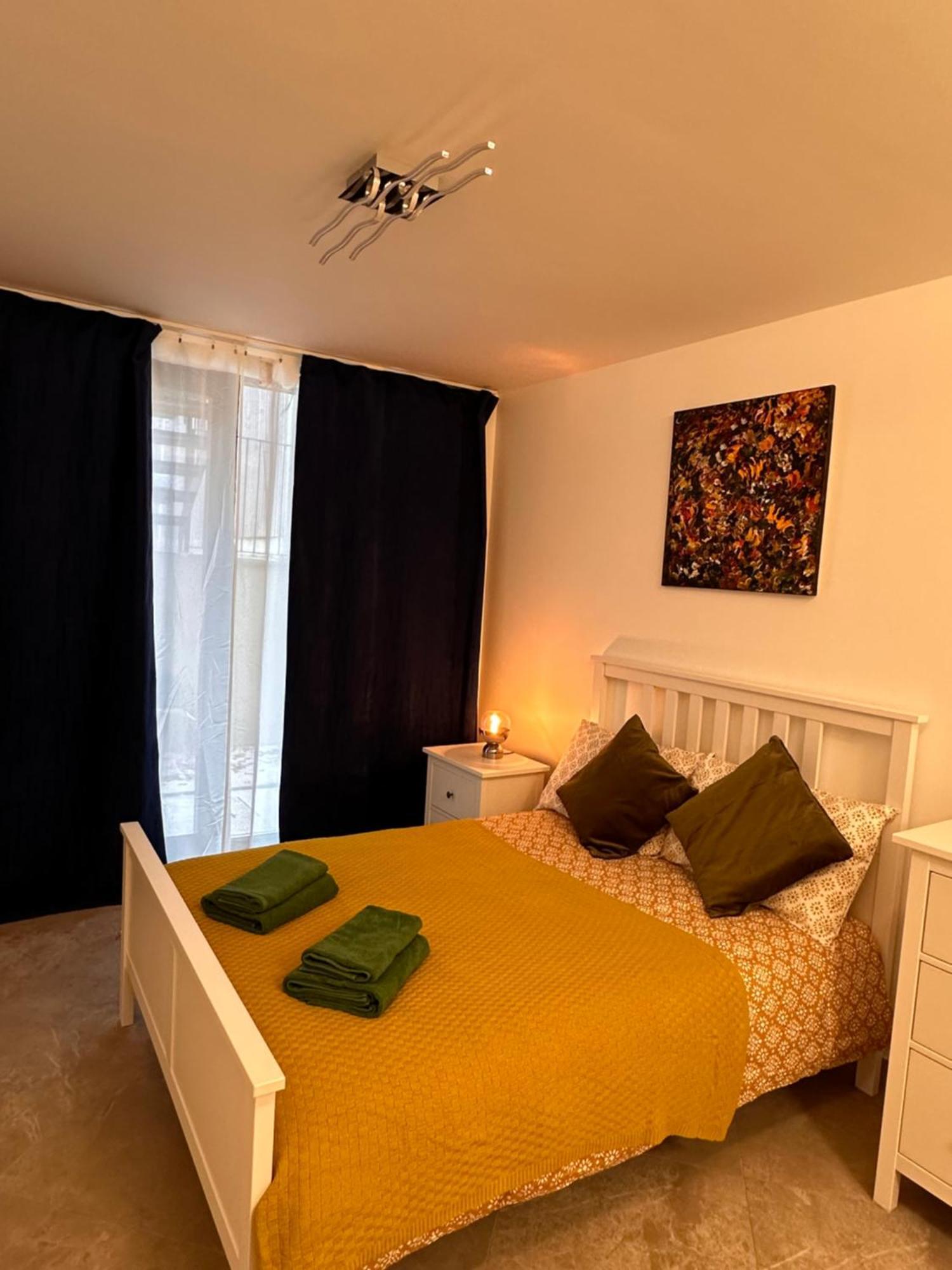 Aya's Snaresbrook Apartament Londra